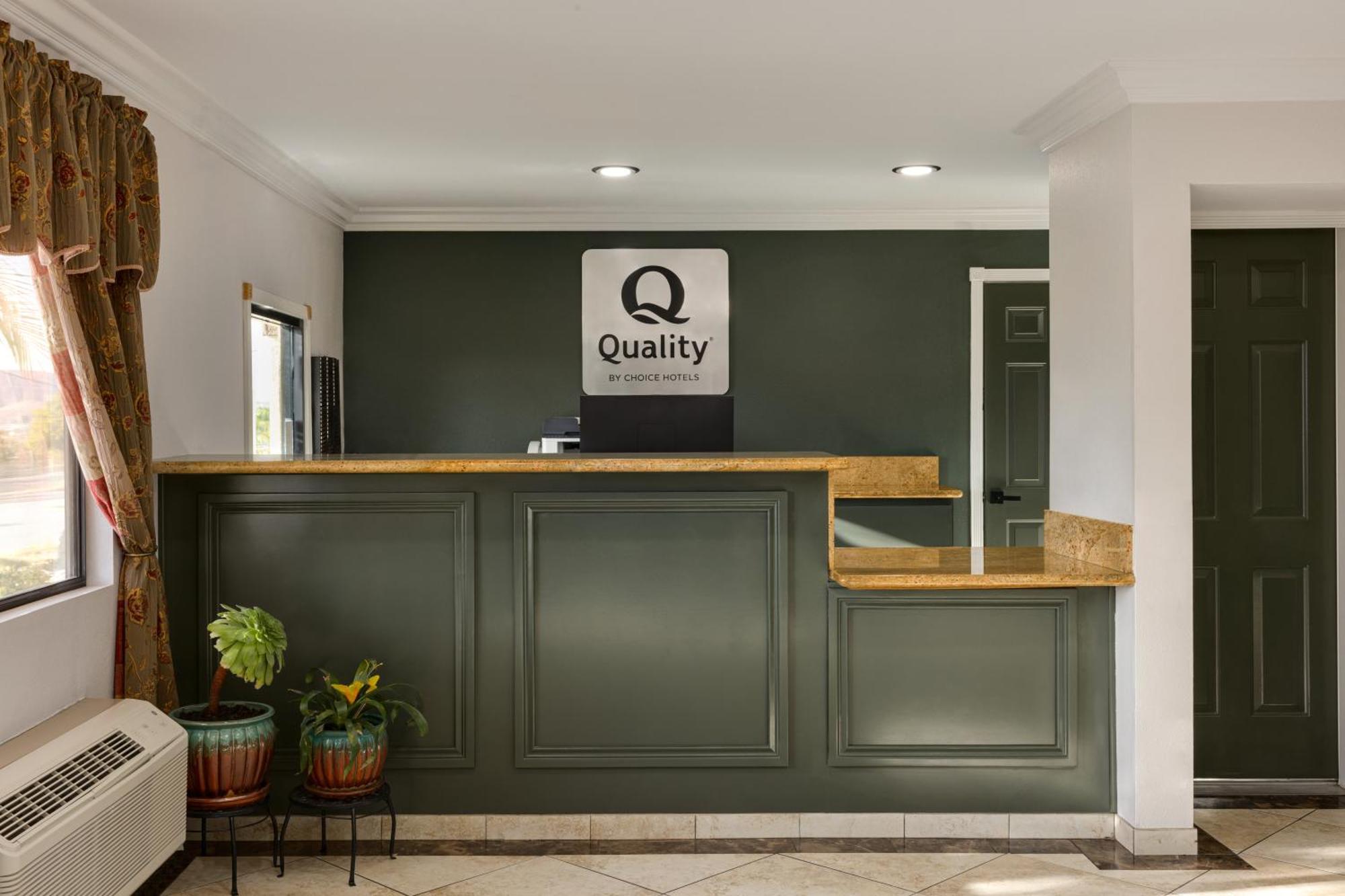 Quality Inn Lake Elsinore Eksteriør bilde