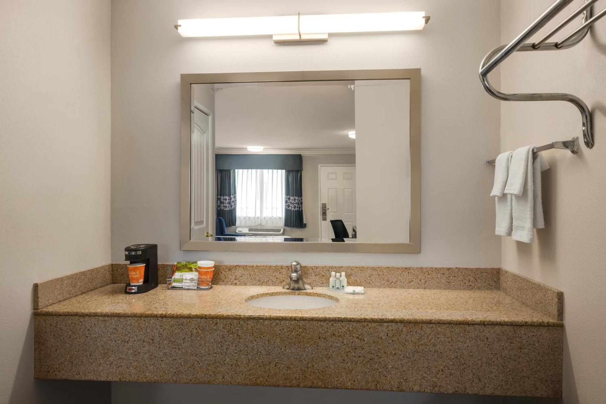 Quality Inn Lake Elsinore Eksteriør bilde