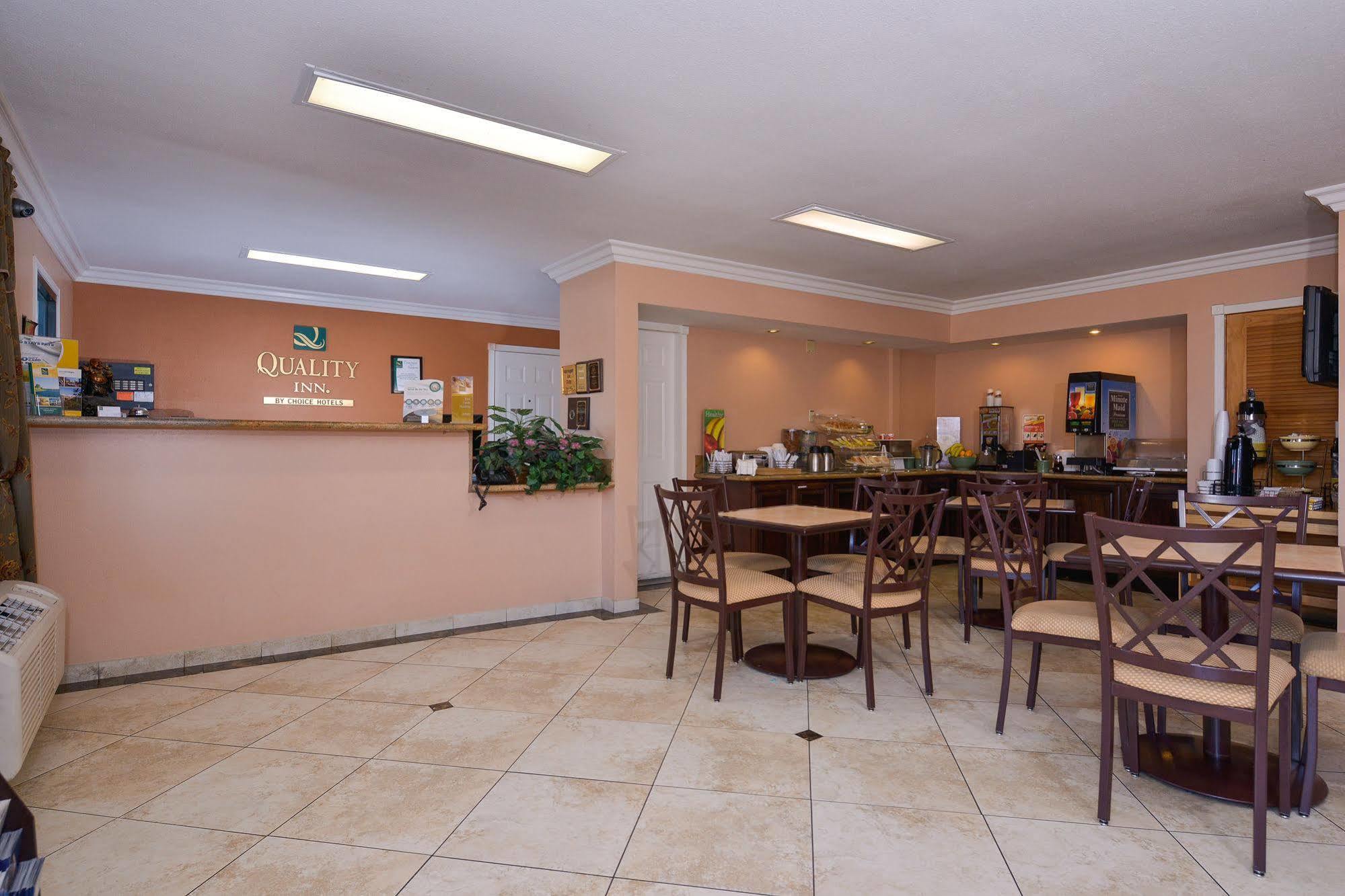 Quality Inn Lake Elsinore Eksteriør bilde